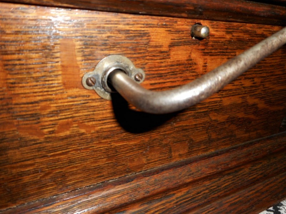 zonophone escrutcheon.JPG