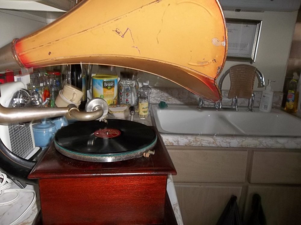 Victor O and C (3).JPG