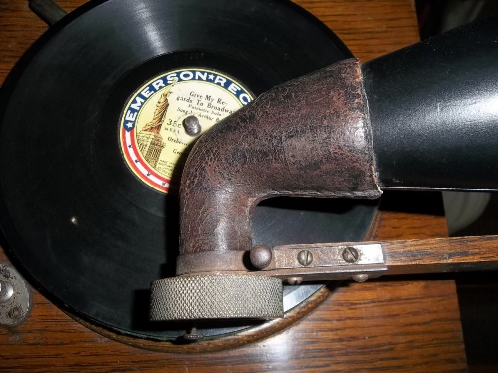 victor c and record cabinet (7).JPG